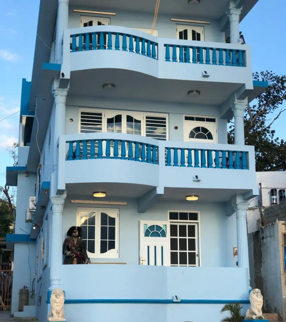 ホテルRompeolas Beach House 2 アグアディヤ 0*,  プエルトリコ